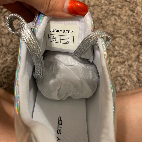 Platform sneakers, size 10 - Picture 3 of 4